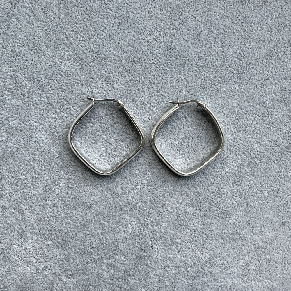 Silver square earrings